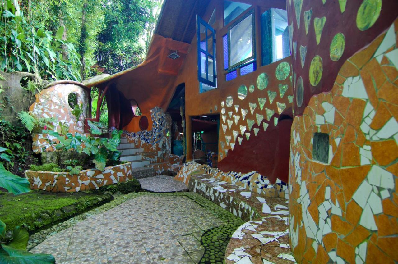 Santa Mandala Villa