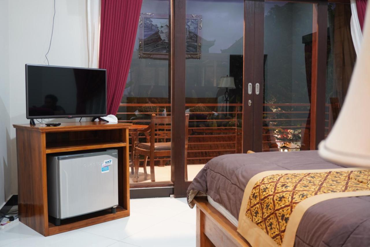 Guest house Puri Bisma - 4 Bedroom Private - 10 Min Walking To Center