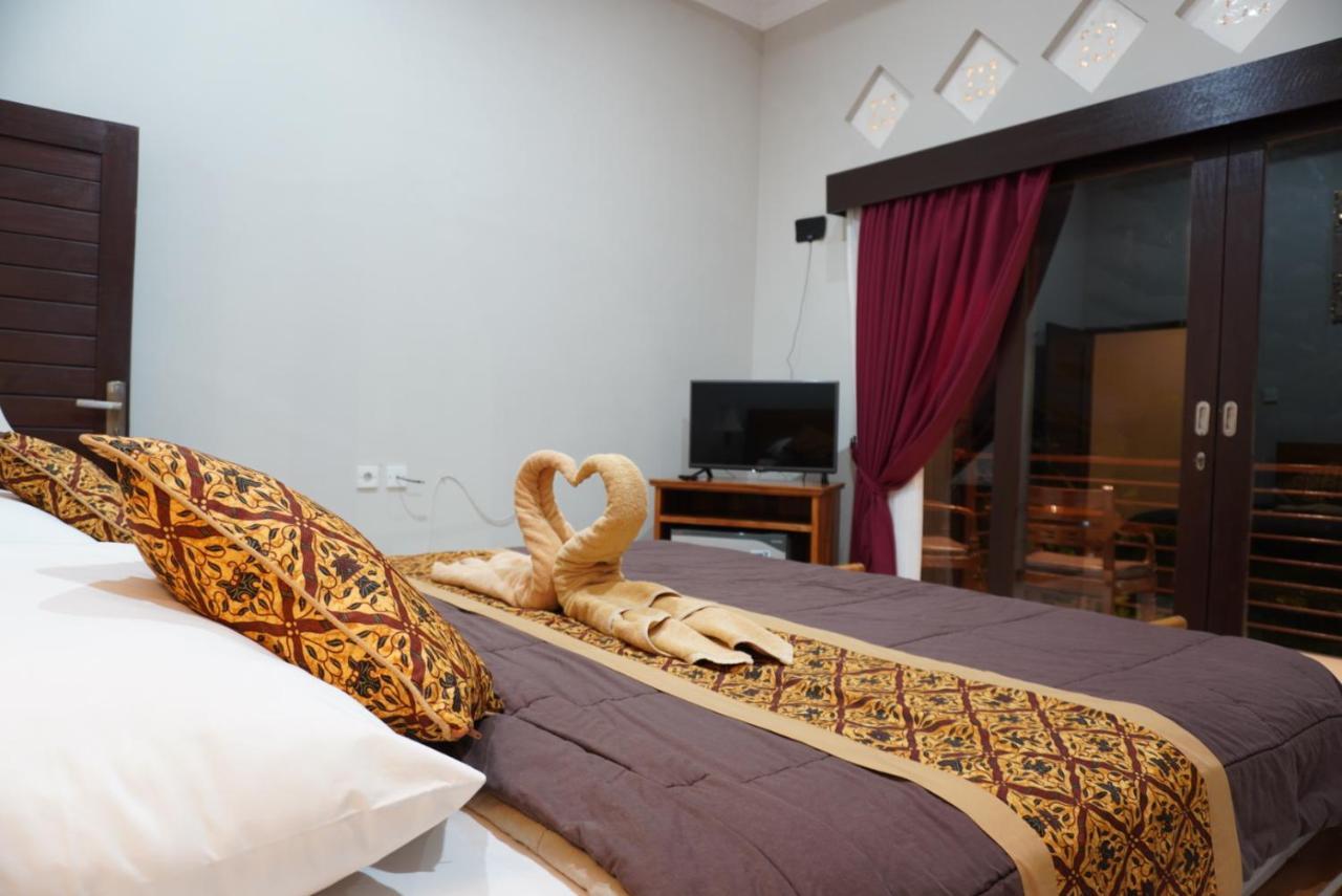 Guest house Puri Bisma - 4 Bedroom Private - 10 Min Walking To Center