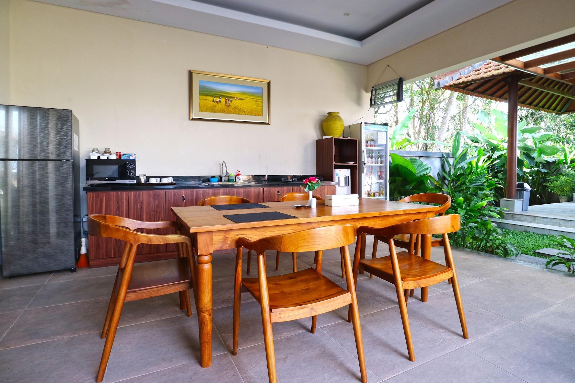 Toya Guest house