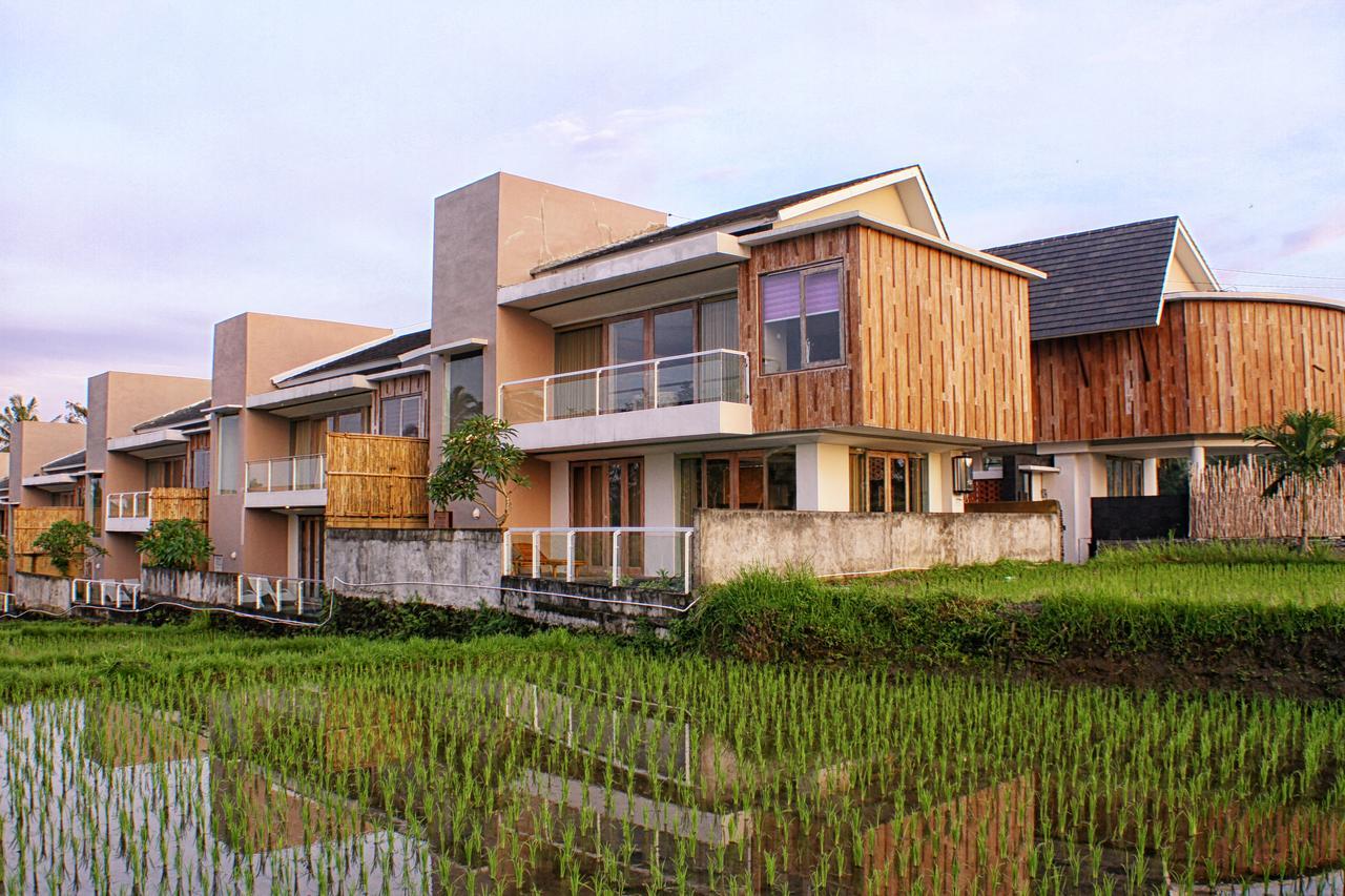 Greenfield Luxury Villa