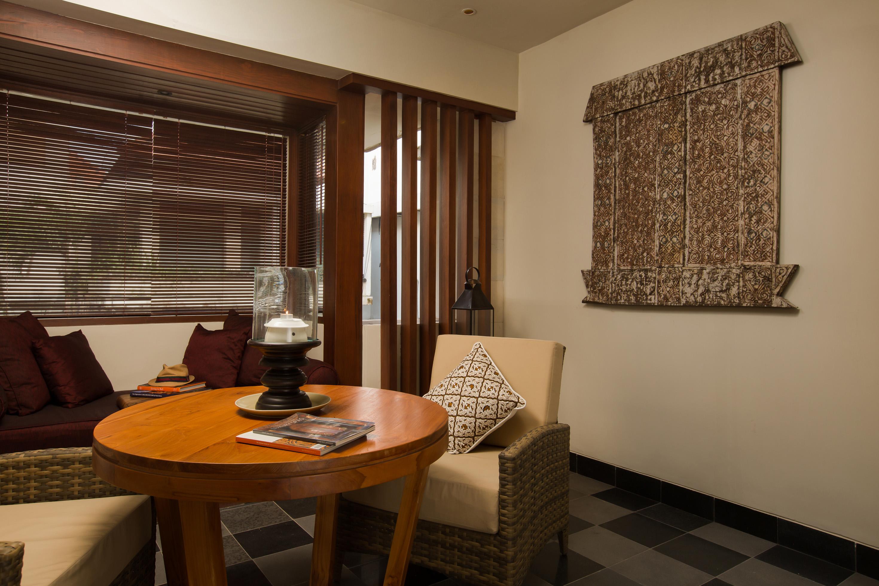 Village Hotel 4*