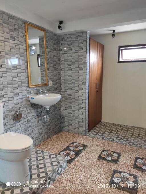 Rumah liburan Tegeswoodhouse A With Wifi,ac 2 *