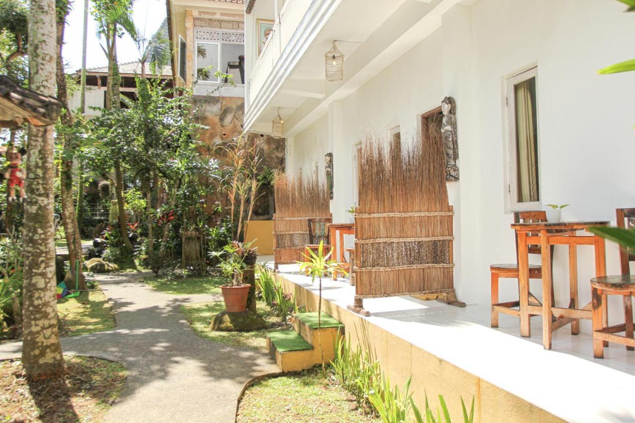 Kubu Sari Bed & Breakfast