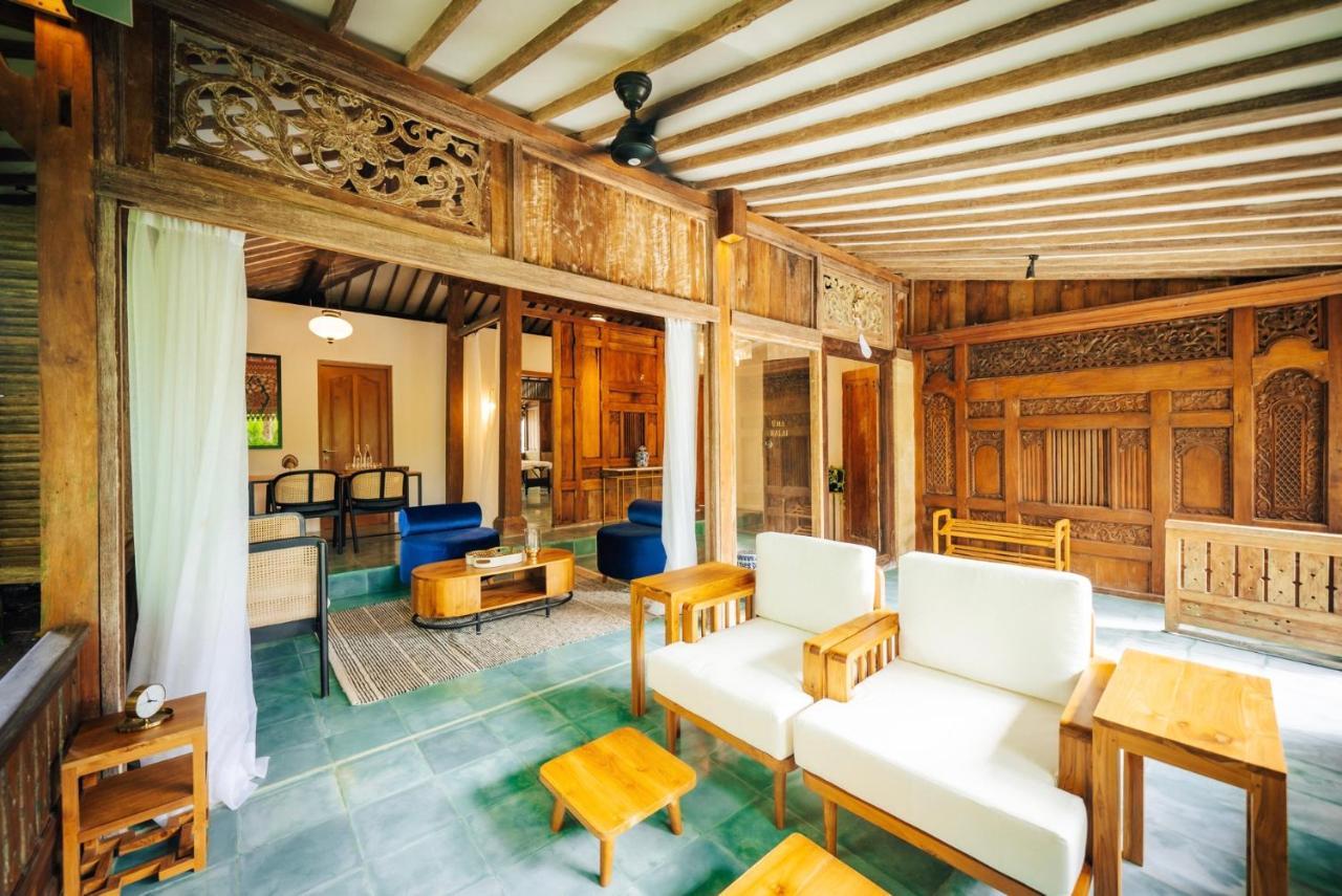 Uma Kalai Hotel