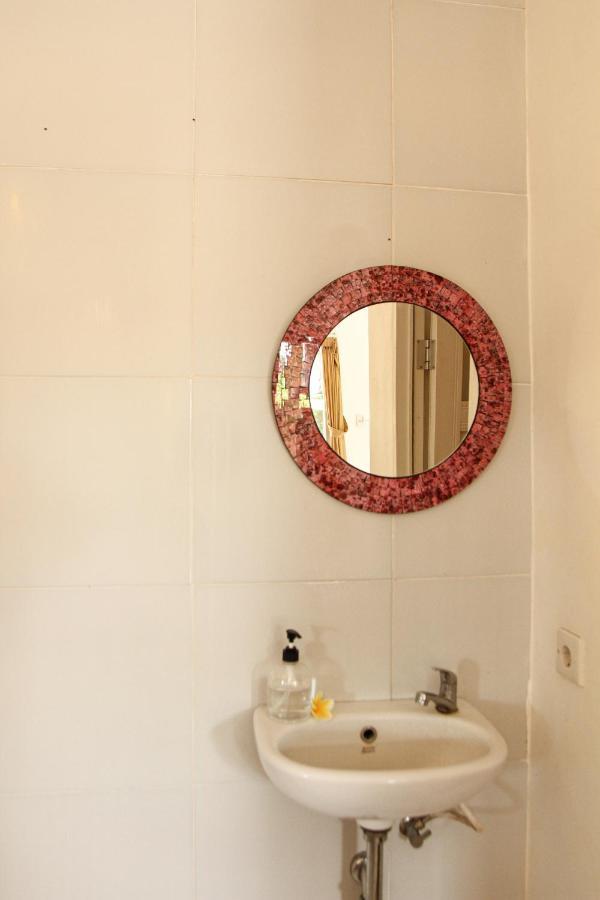 Kubu Sari Bed & Breakfast