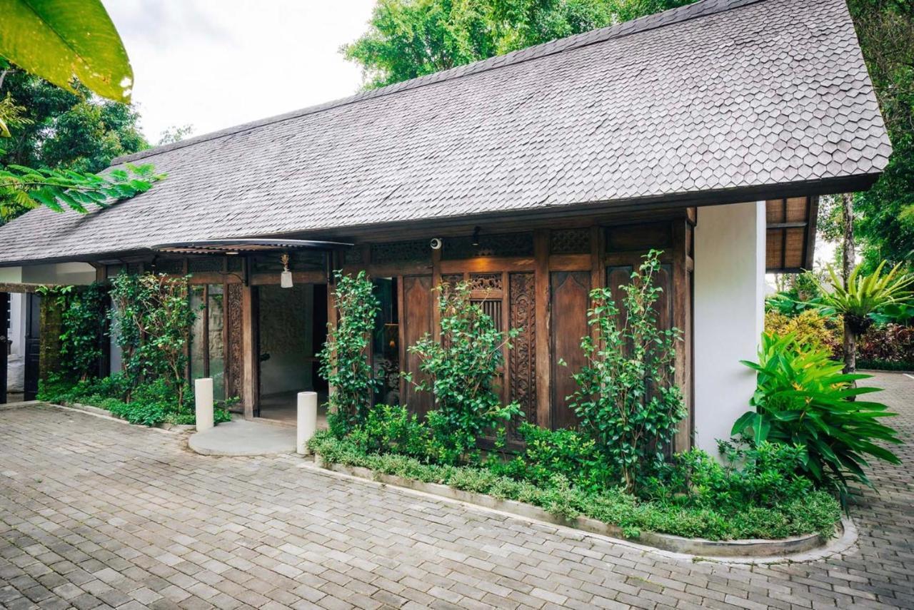 Uma Kalai Hotel