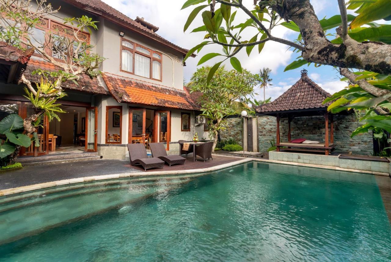Amaryllis Kedewatan Villa Ubud (Bali)