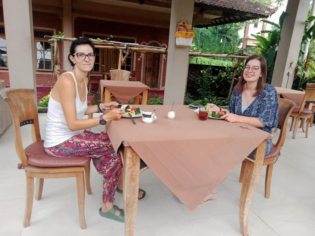 Ayu Bisma Homestay *