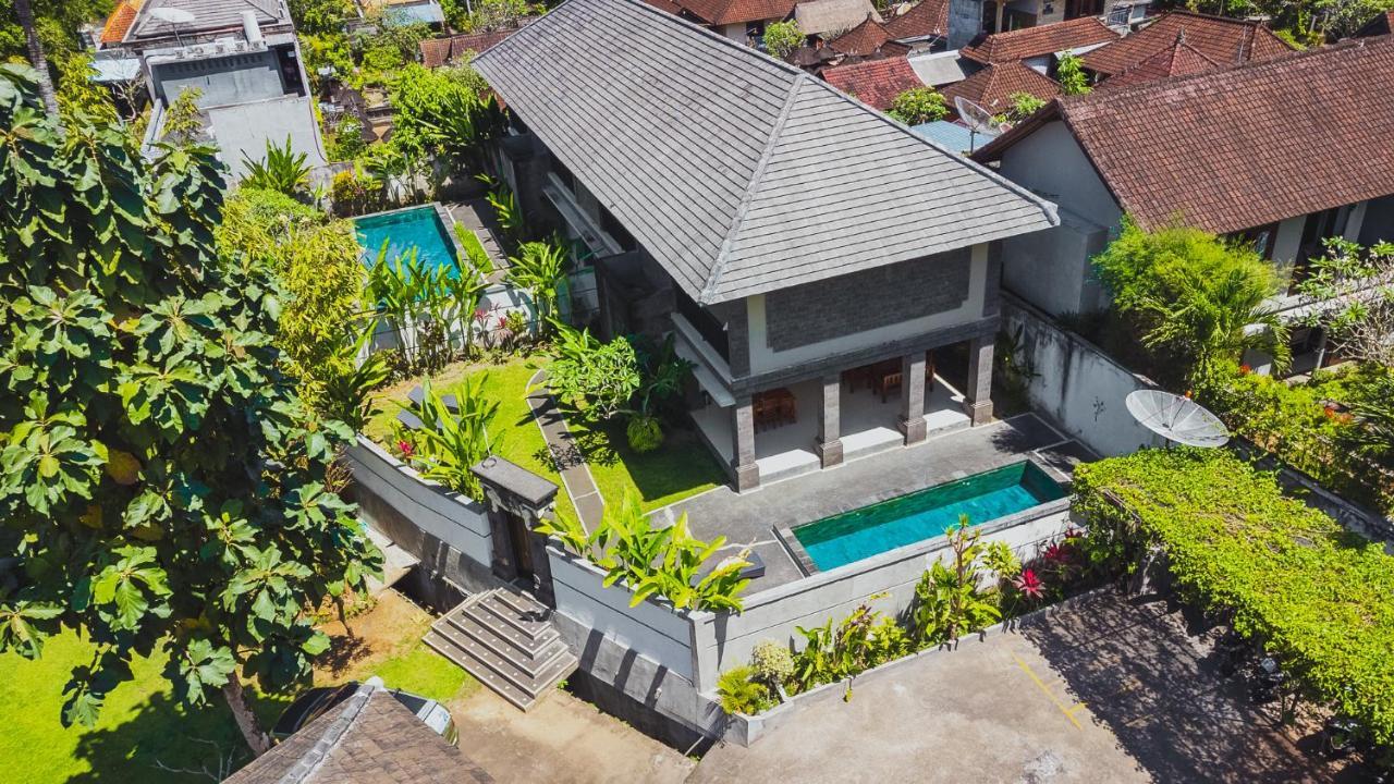 Full Moon Ubud (Bali)