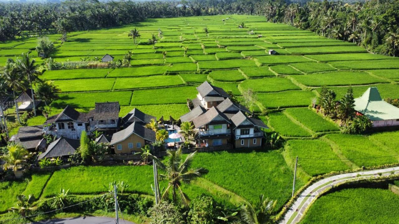 Ananda Jj & * Ubud (Bali)
