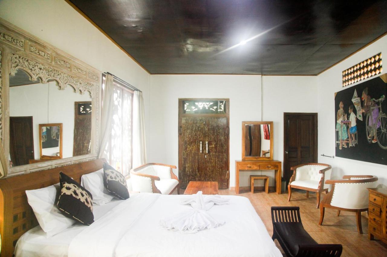Lodge Legon House *