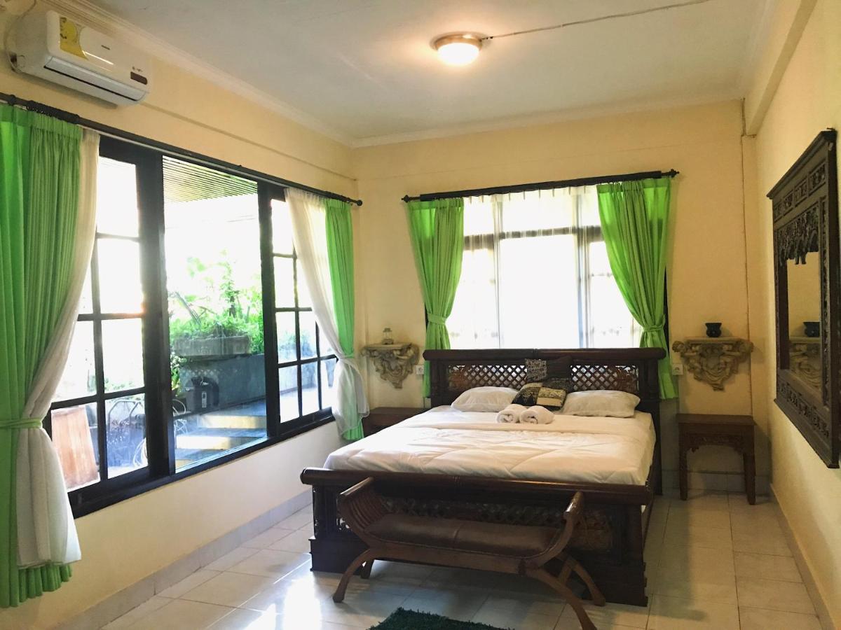 Lodge Legon House *