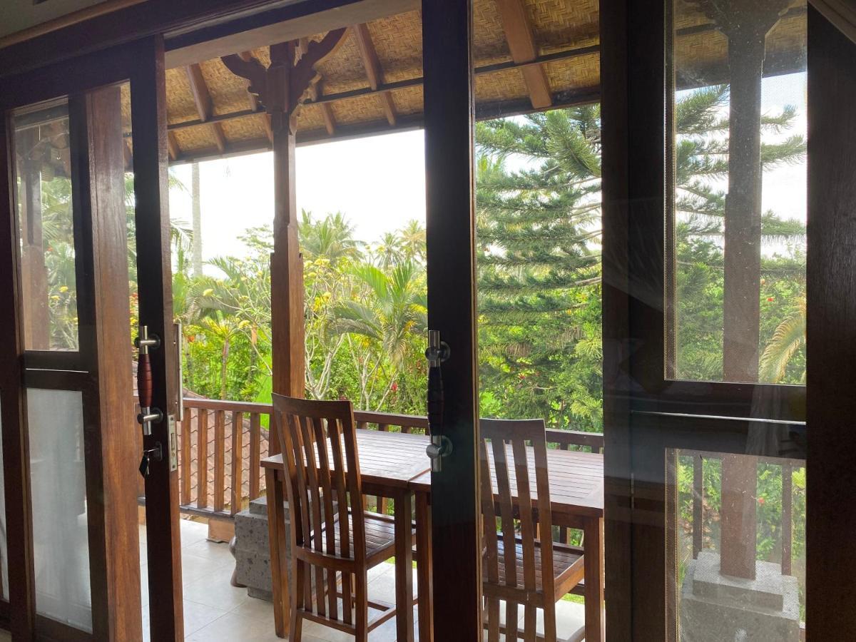 Villa Agung Khalia *