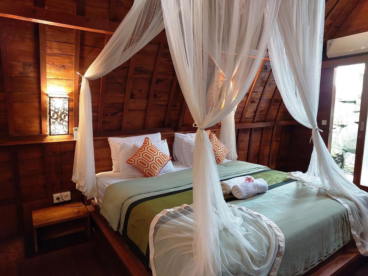 Villa Shivananda Antique By Eps *