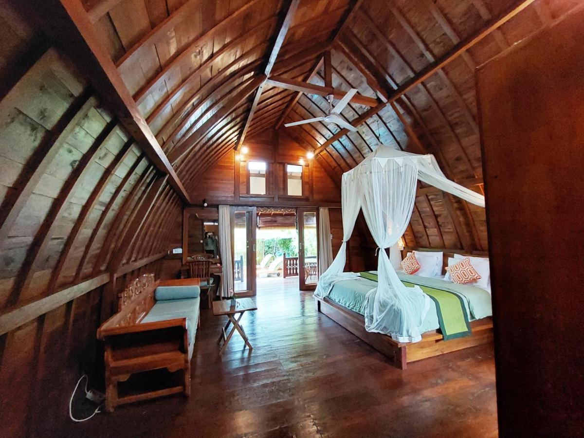 Shivananda Antique By Eps Ubud (Bali)