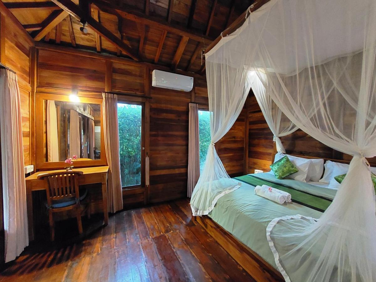 Shivananda Antique By Eps *