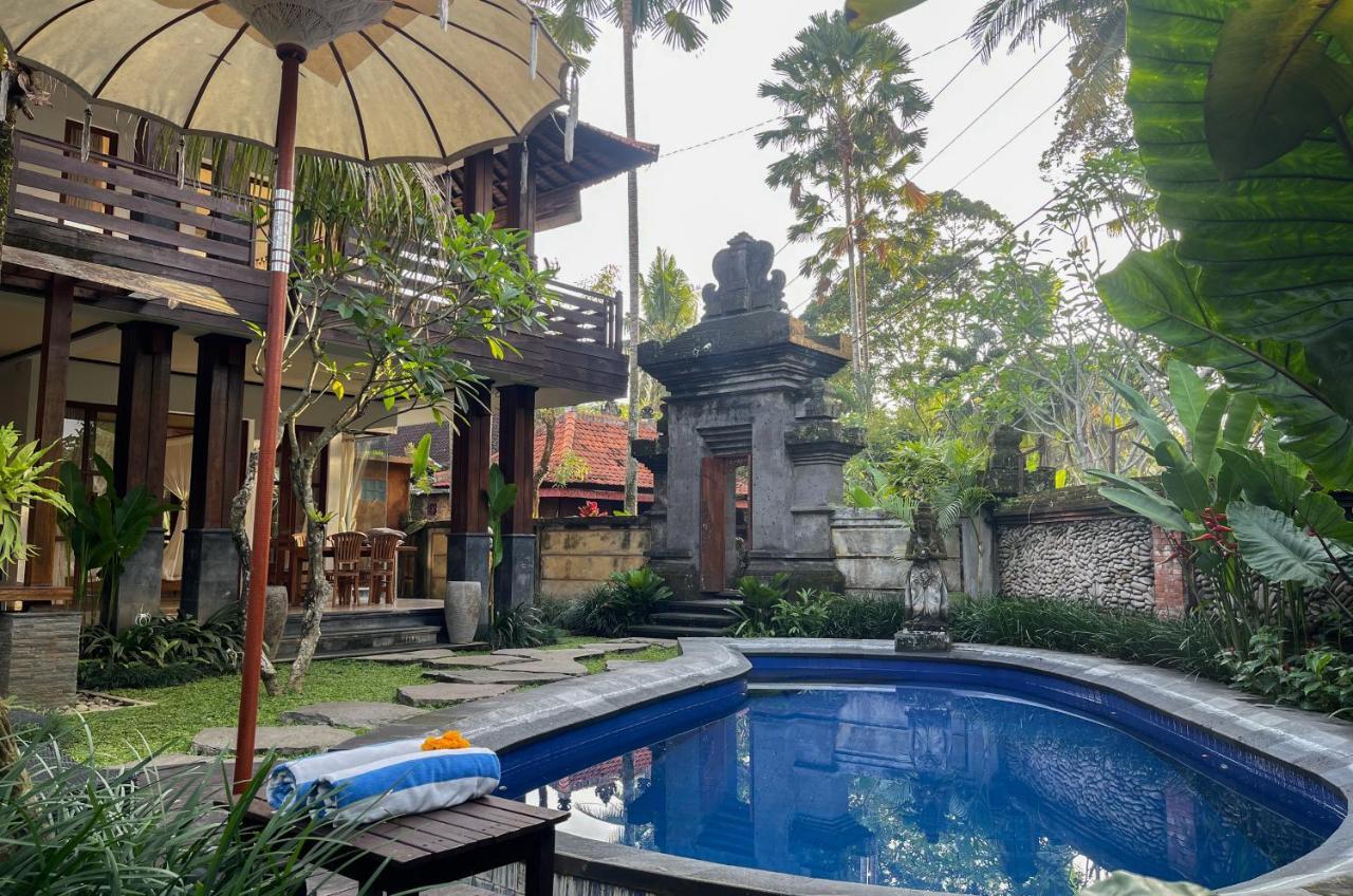 Budhi Ayu And By Mahaputra-chse Certified 3*