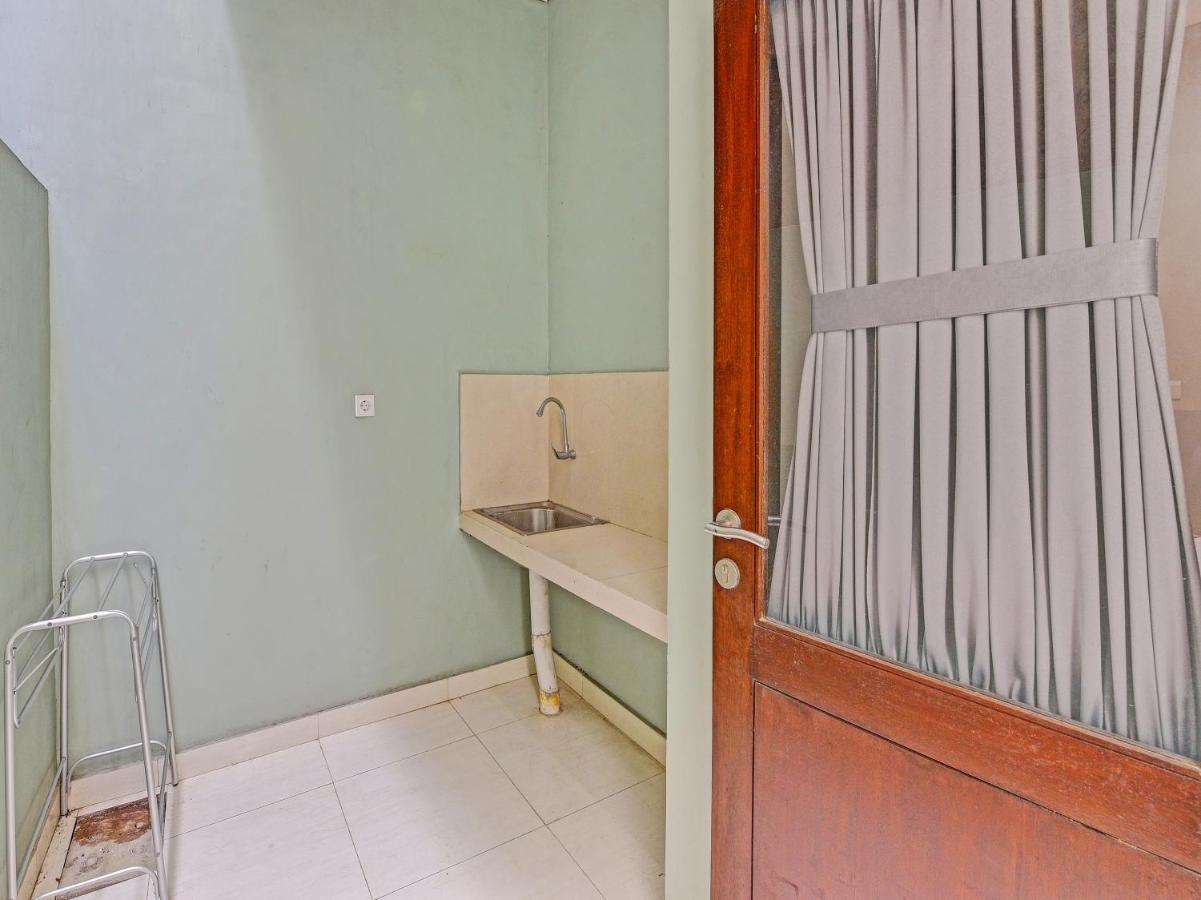 Capital O 91410 Matara Kuta Hotel
