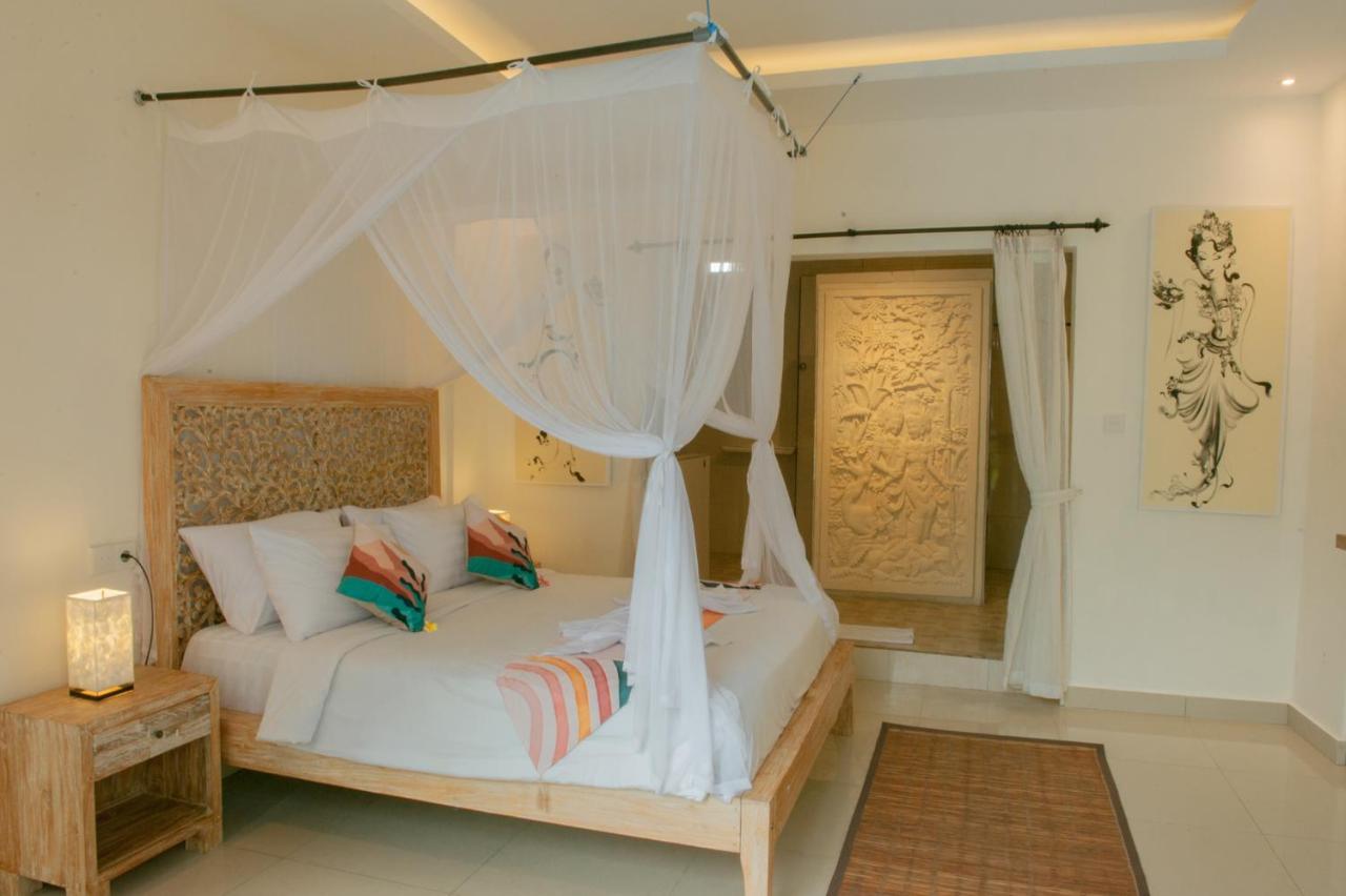 Luxury Ada Padi *