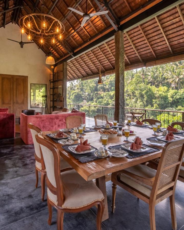 Bedulu Cliff Estate - Wood Side *