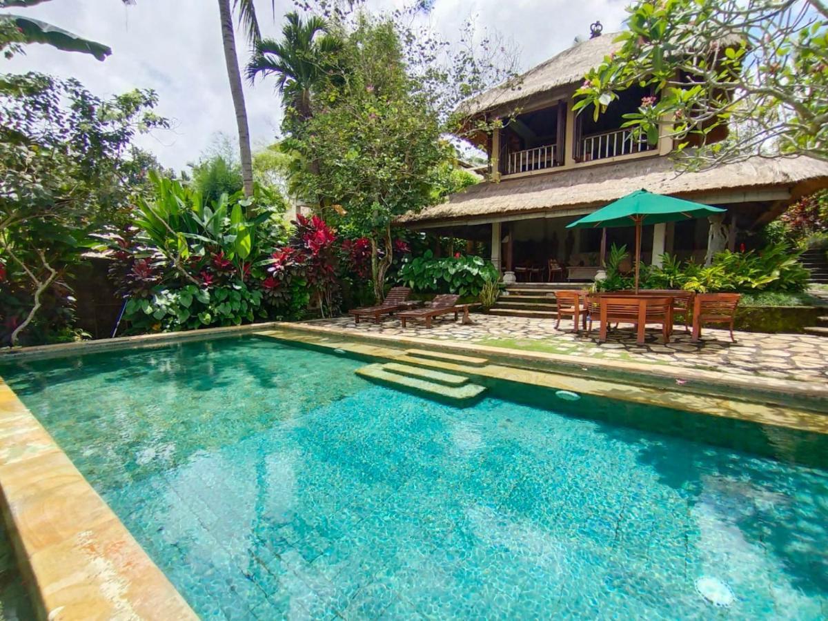 Villa 2 Bedroom Ria Sayan