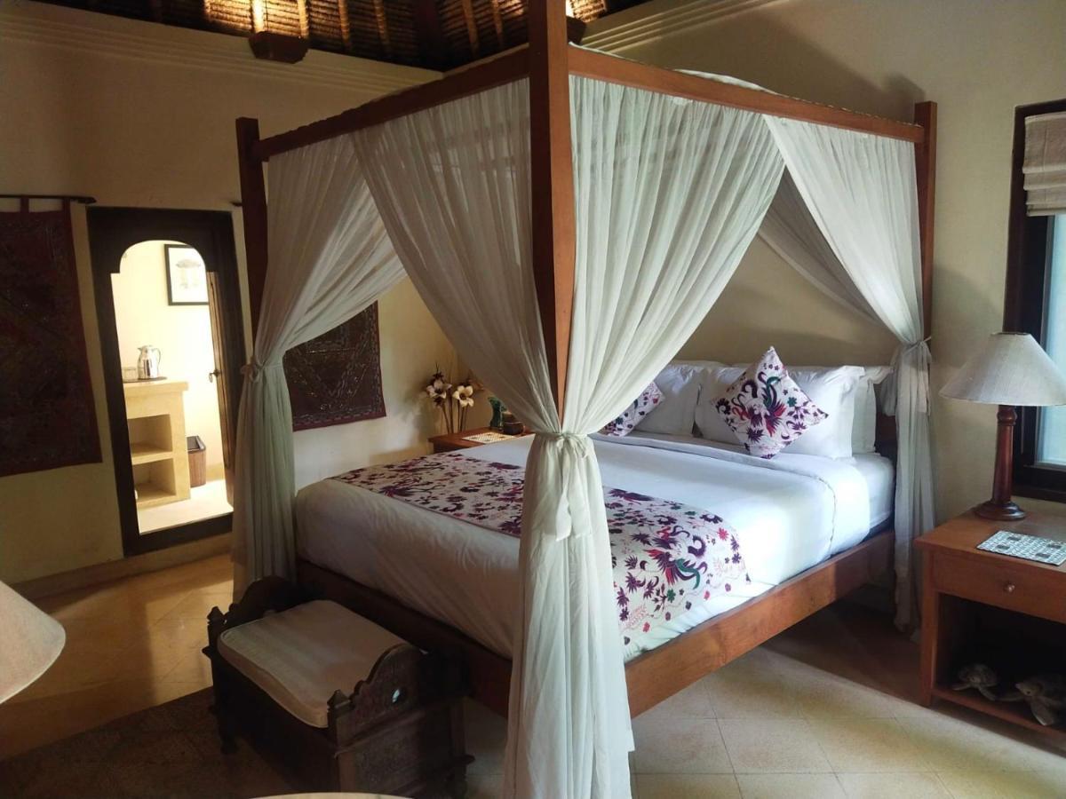 Villa 2 Bedroom Ria Sayan