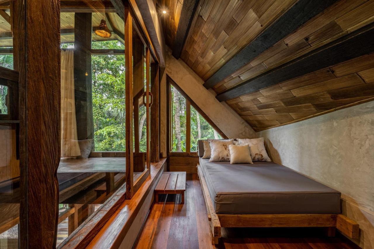 Villa Casa Pohon *