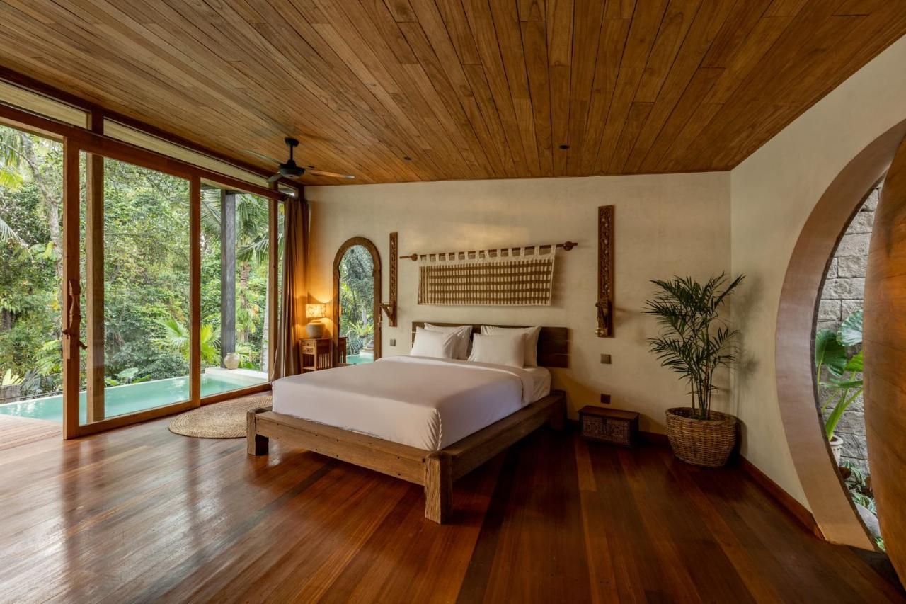 Casa Pohon Villa *