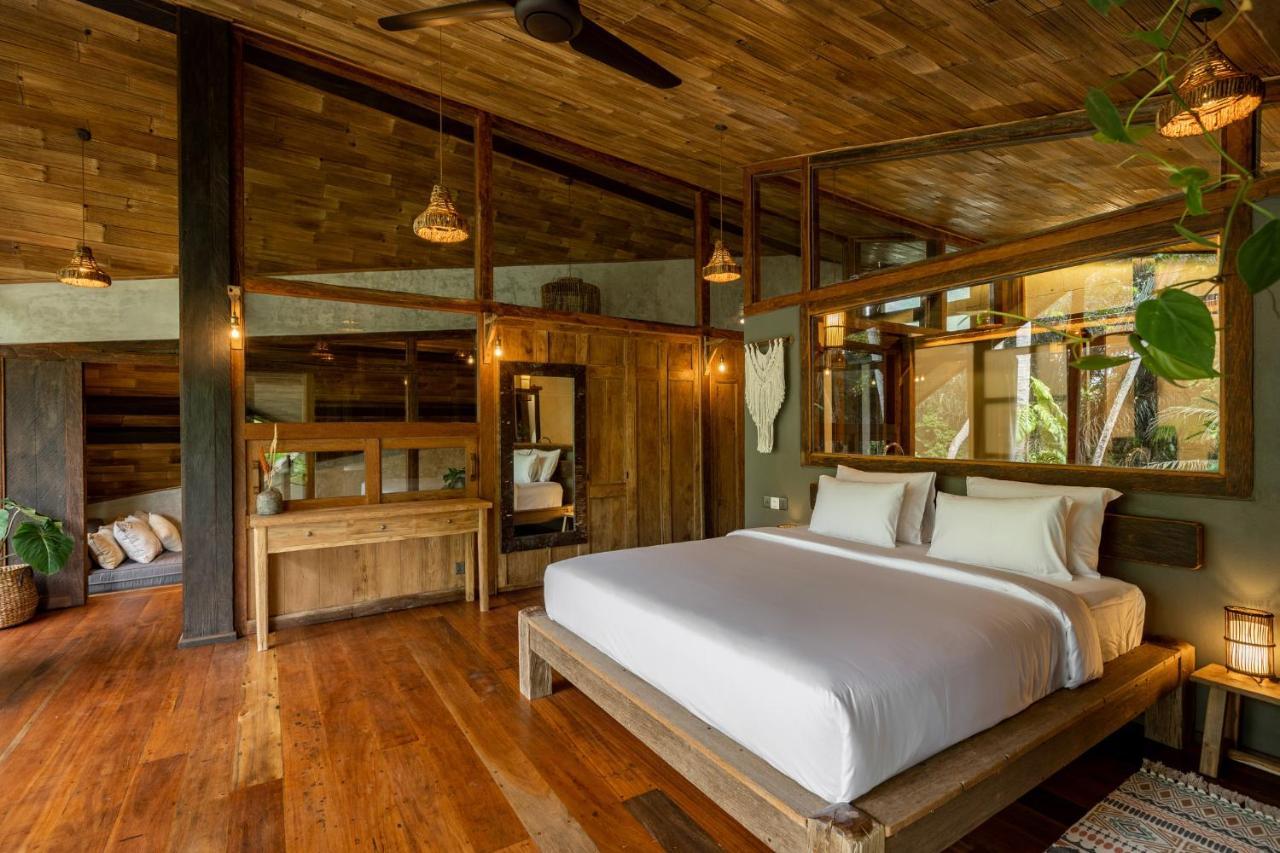 Villa Casa Pohon *