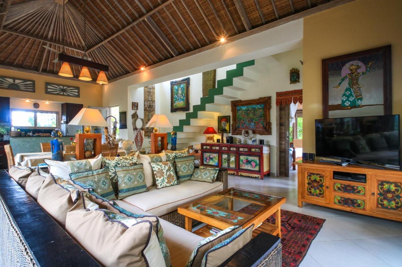Villa Semua Suka X 3 *