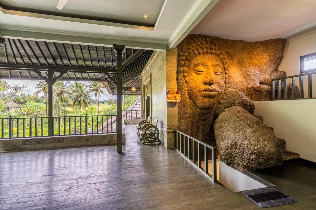 Huts Rock Hotel *