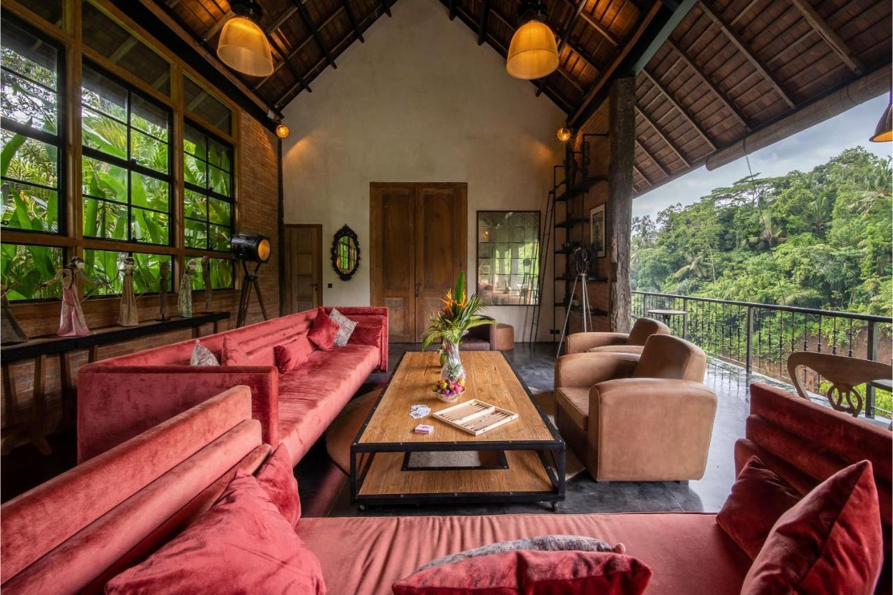 Bedulu Cliff Estate - Wood Side