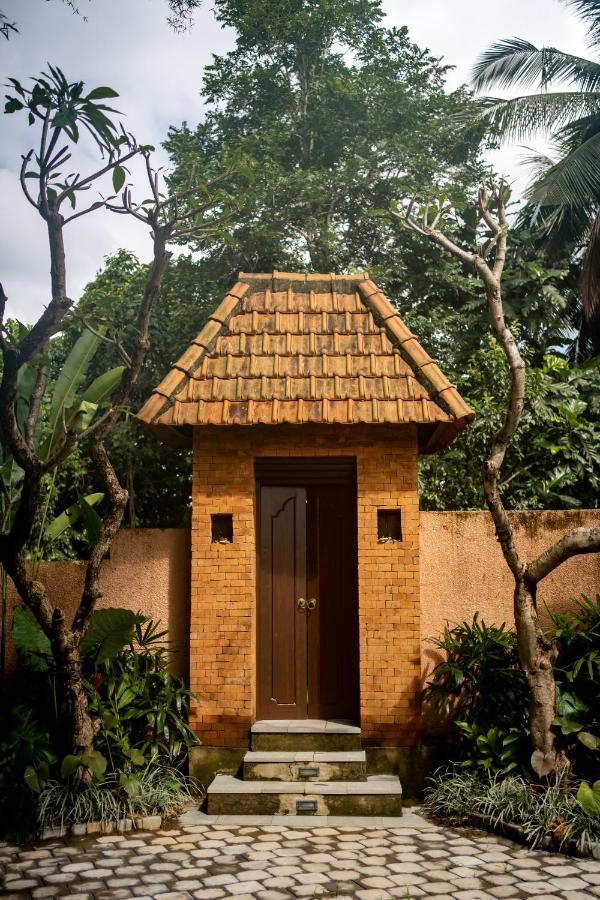 3 Bedroom Gadang Apartment *