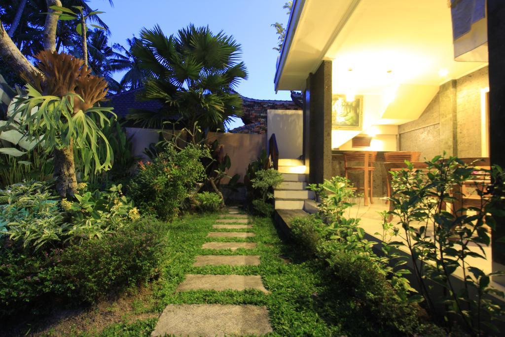 Wates Sari