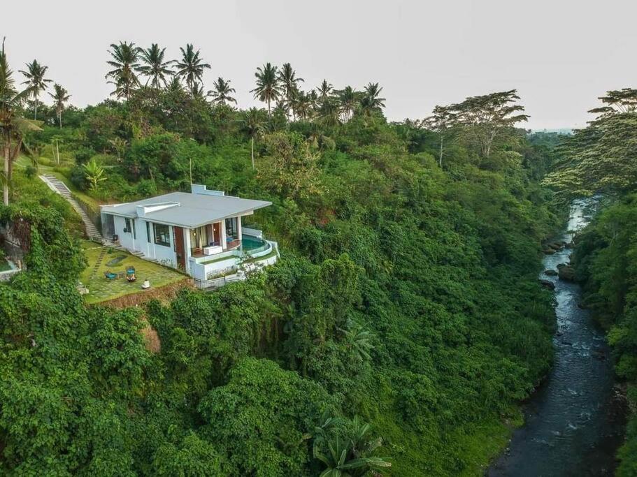The Cliff Bali Villa Ubud