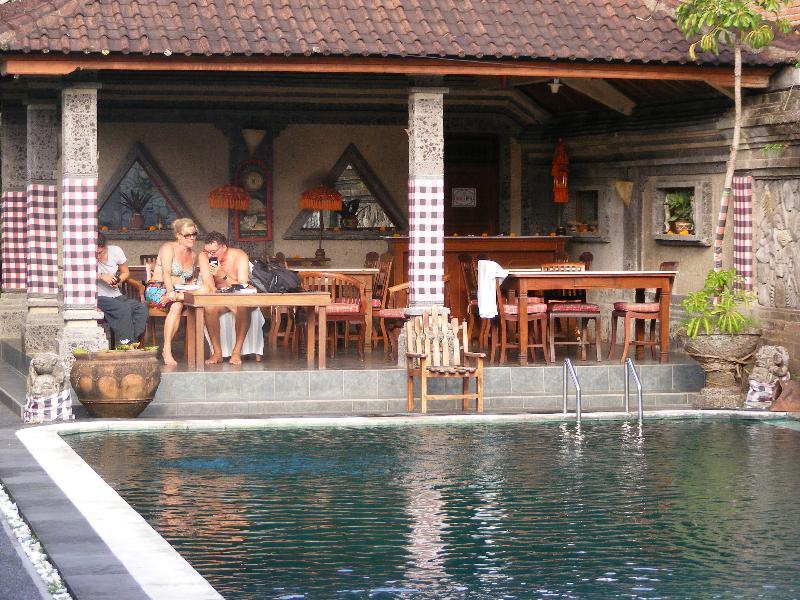 Jalan Jalan & Guest house 4*