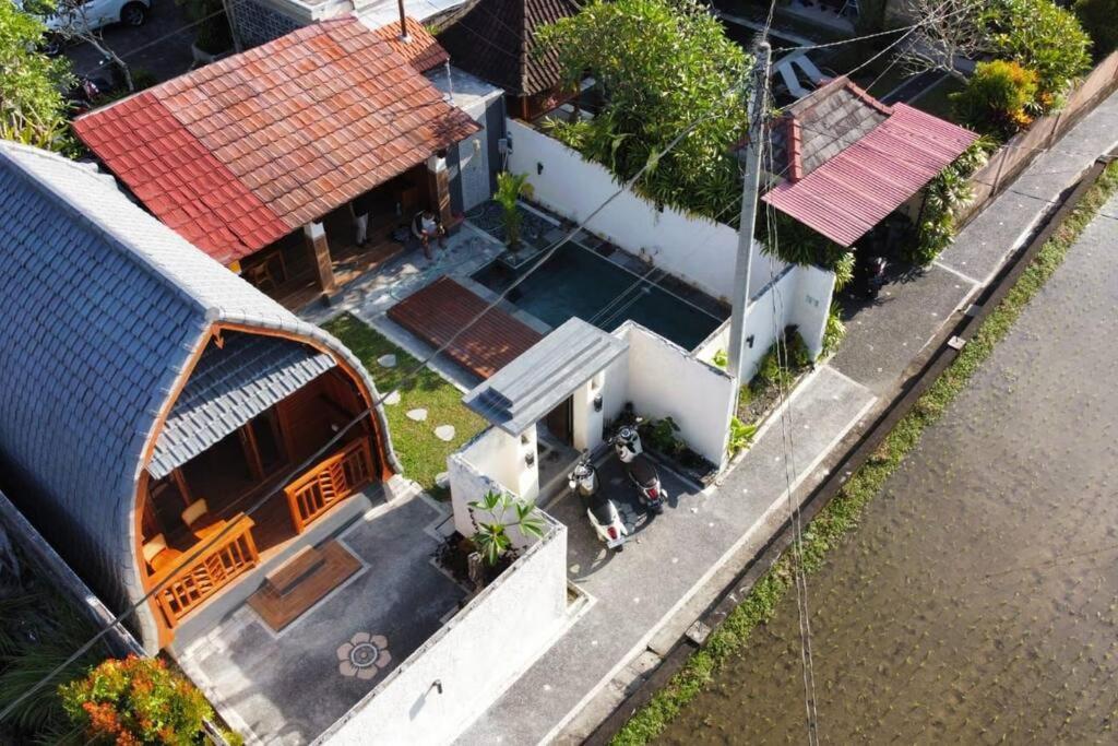 Villa Sweet Villa, Private