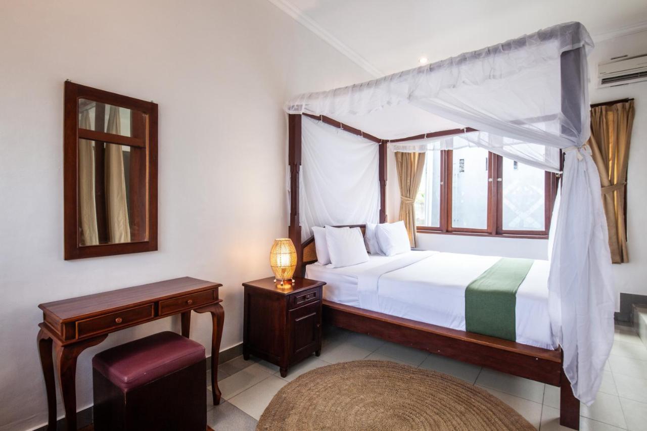 Outpost Hotel