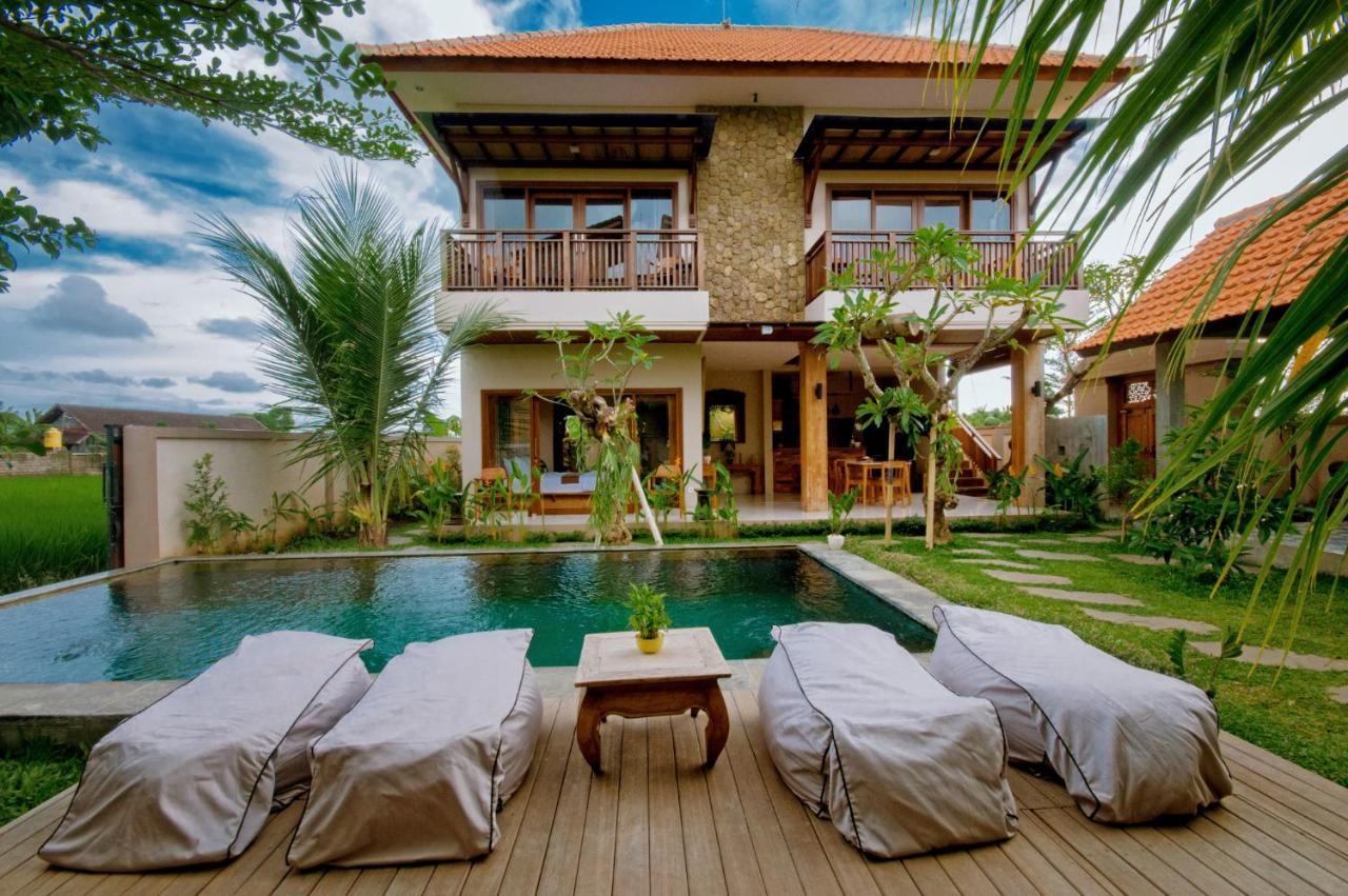 Lucky House Villa *