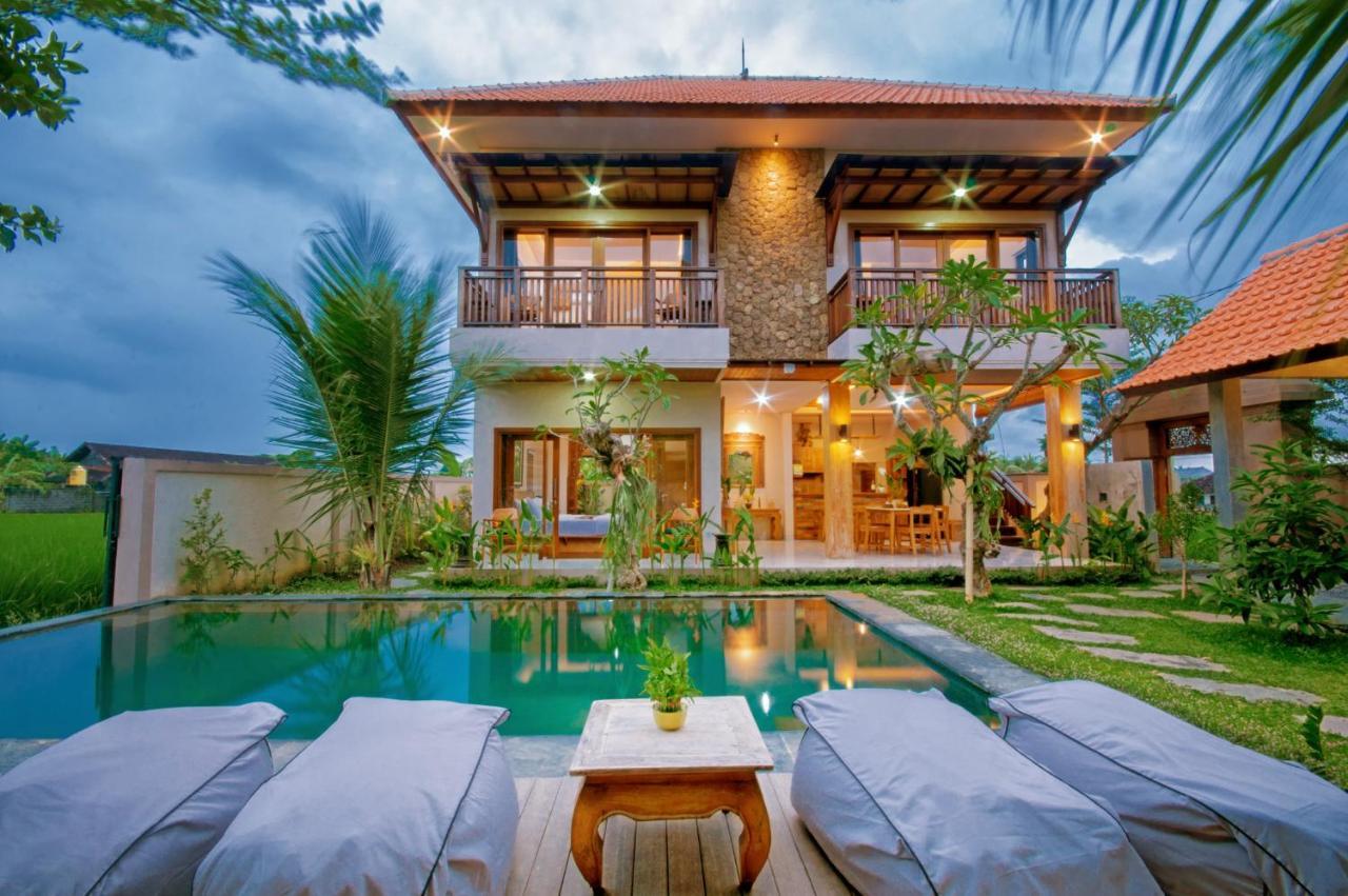 Lucky House Villa *