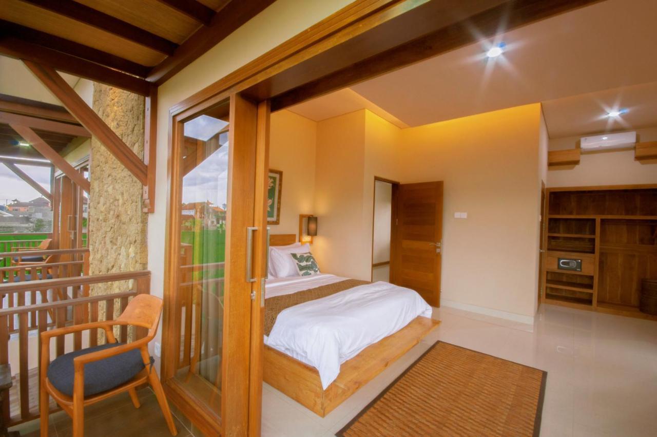 Lucky House Villa *