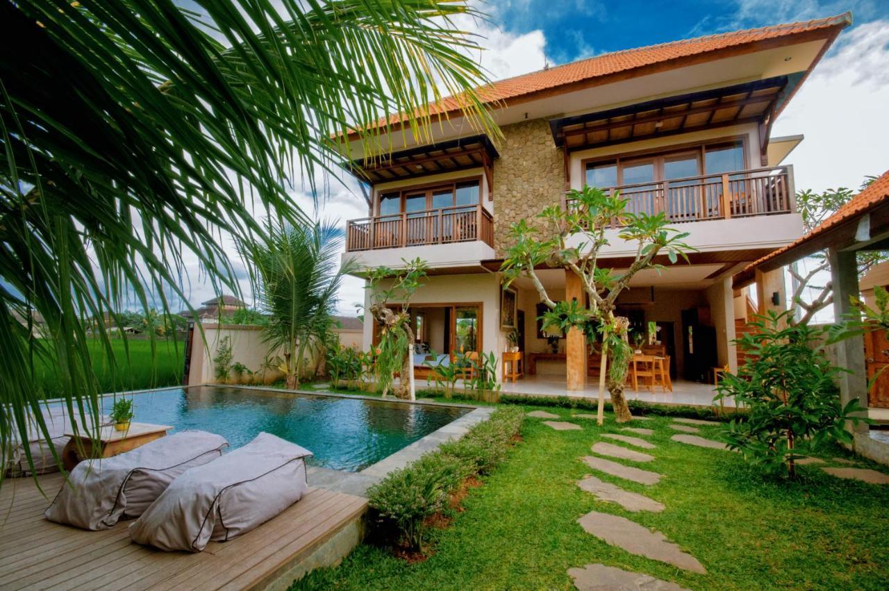 Villa Lucky House
