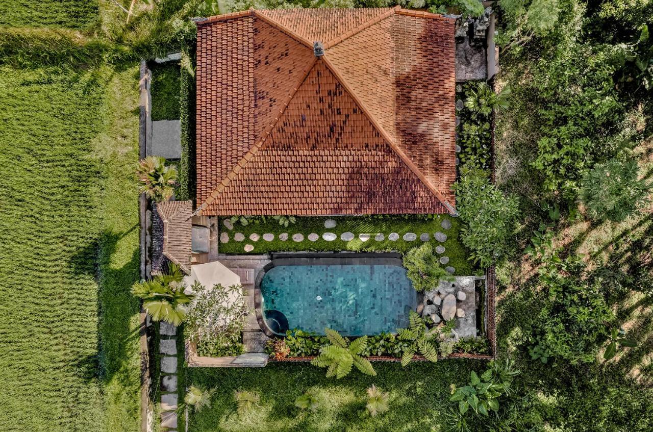 Ratni Villa *