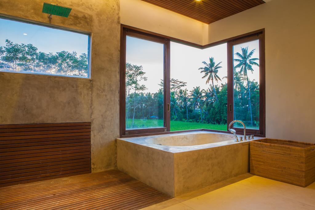 Lumia Bali Villa *
