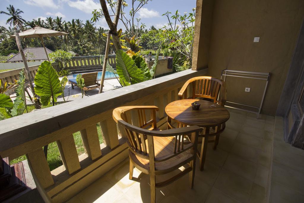 Guest house Ujung 2*