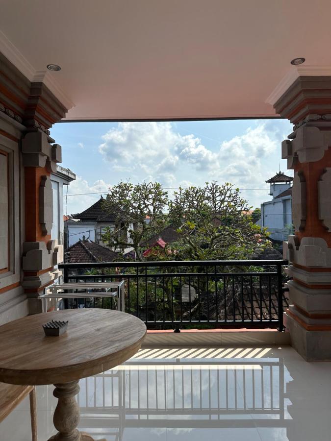 Adipana Bungalow-balinese Bed & Breakfast *