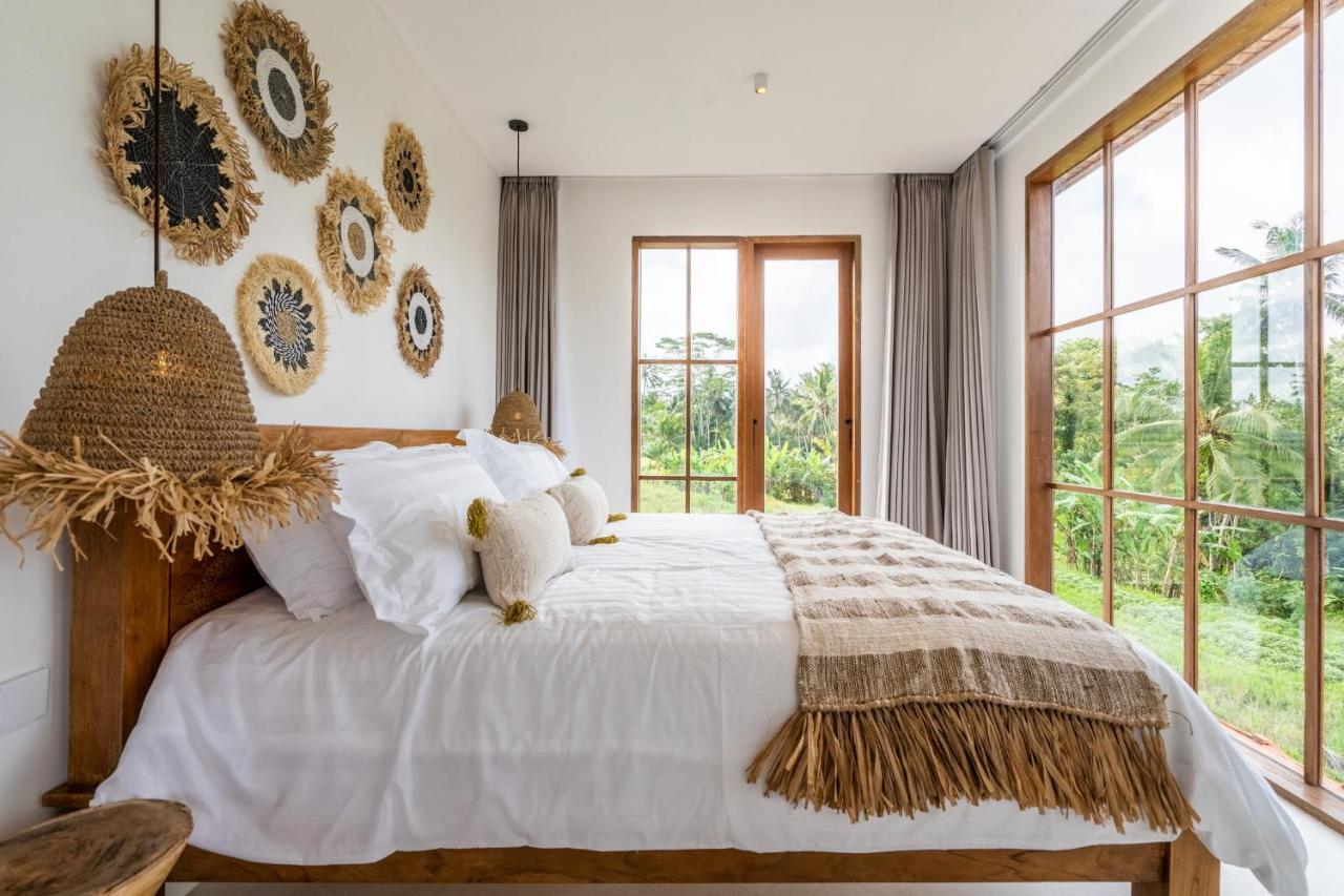 Villa Tembaga By Evdekimi