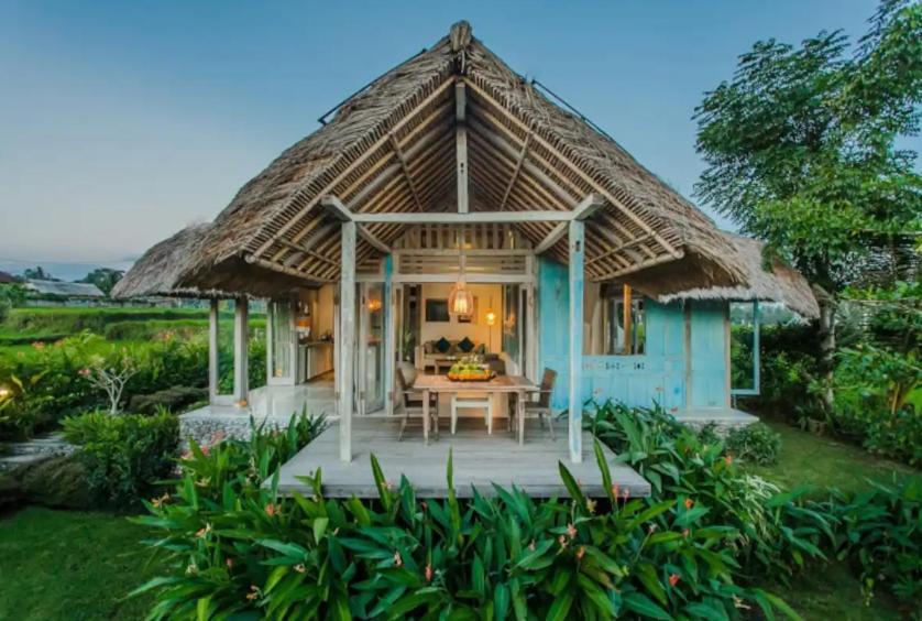 Bennu House Villa *