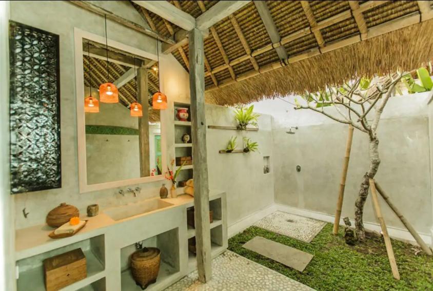 Villa Bennu House